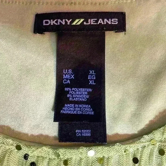 Vintage DKNY Women's Green Sleeveless Blouse - Picture 2 of 6